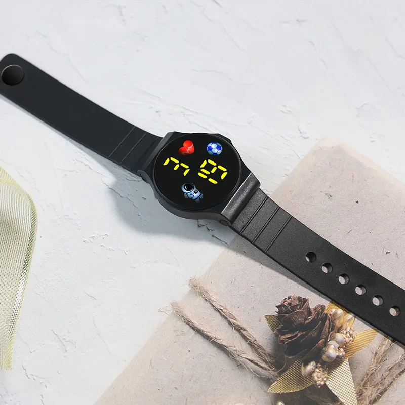 Рисунок 5 - Спортивные водонепроницаемые детские часы