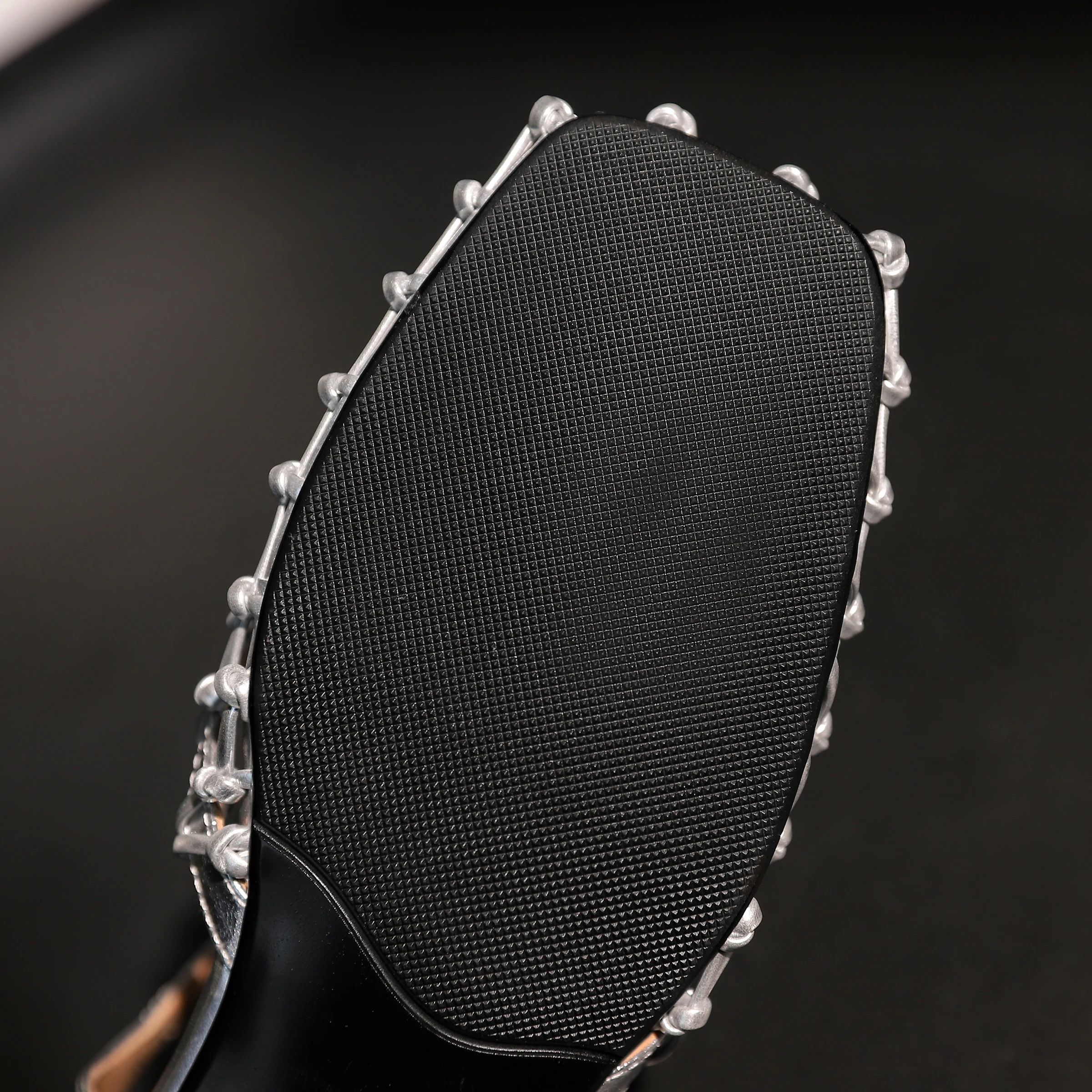 Women's New Summer European and American Comfortable Leather Cowhide Hollow Bird's Nest Low Heel Baotou Large size Roman Sandals