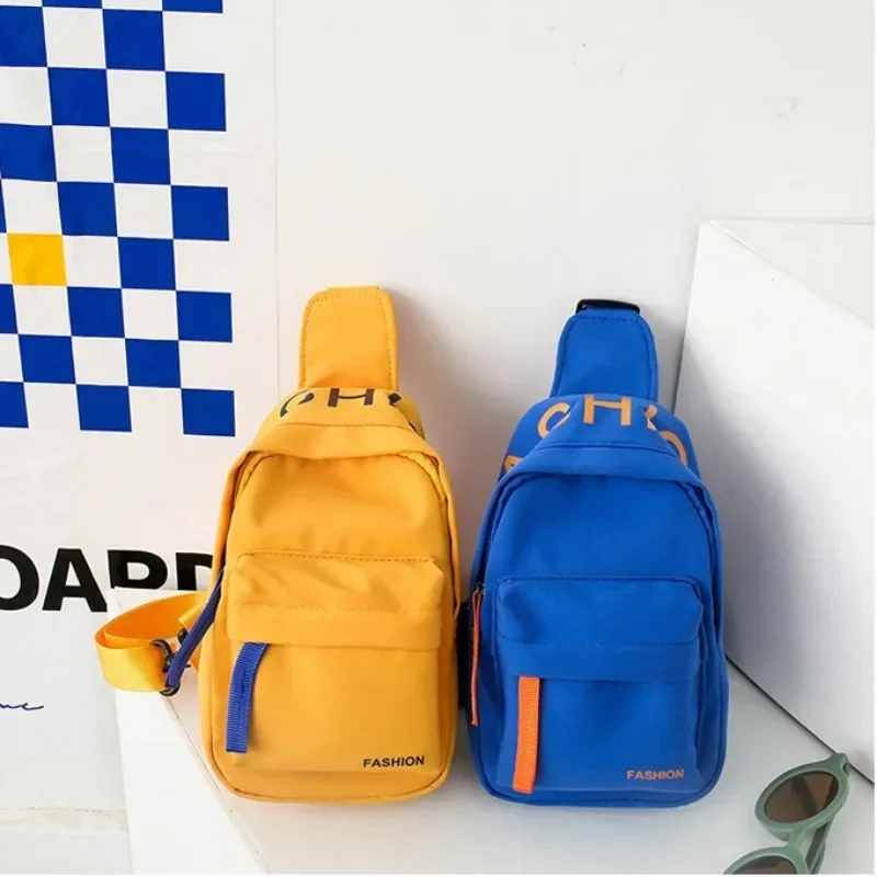 Borsa sul petto per bambini Little Boy Play Travel Collection borsa a tracolla a tracolla Casual semplice zaino portamonete per ragazzi e ragazze - immagine 2