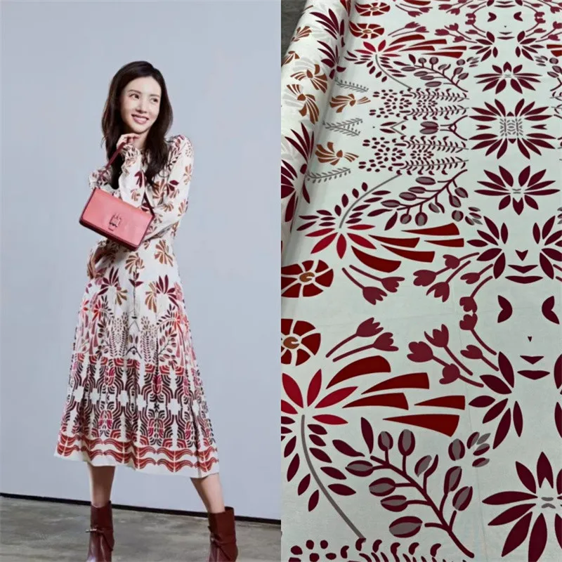 

Star Same Style White Background Red Yellow Geometric Print Silk Crepe De Chine Cloth Dress Silk Products Textile Sewing Fabric