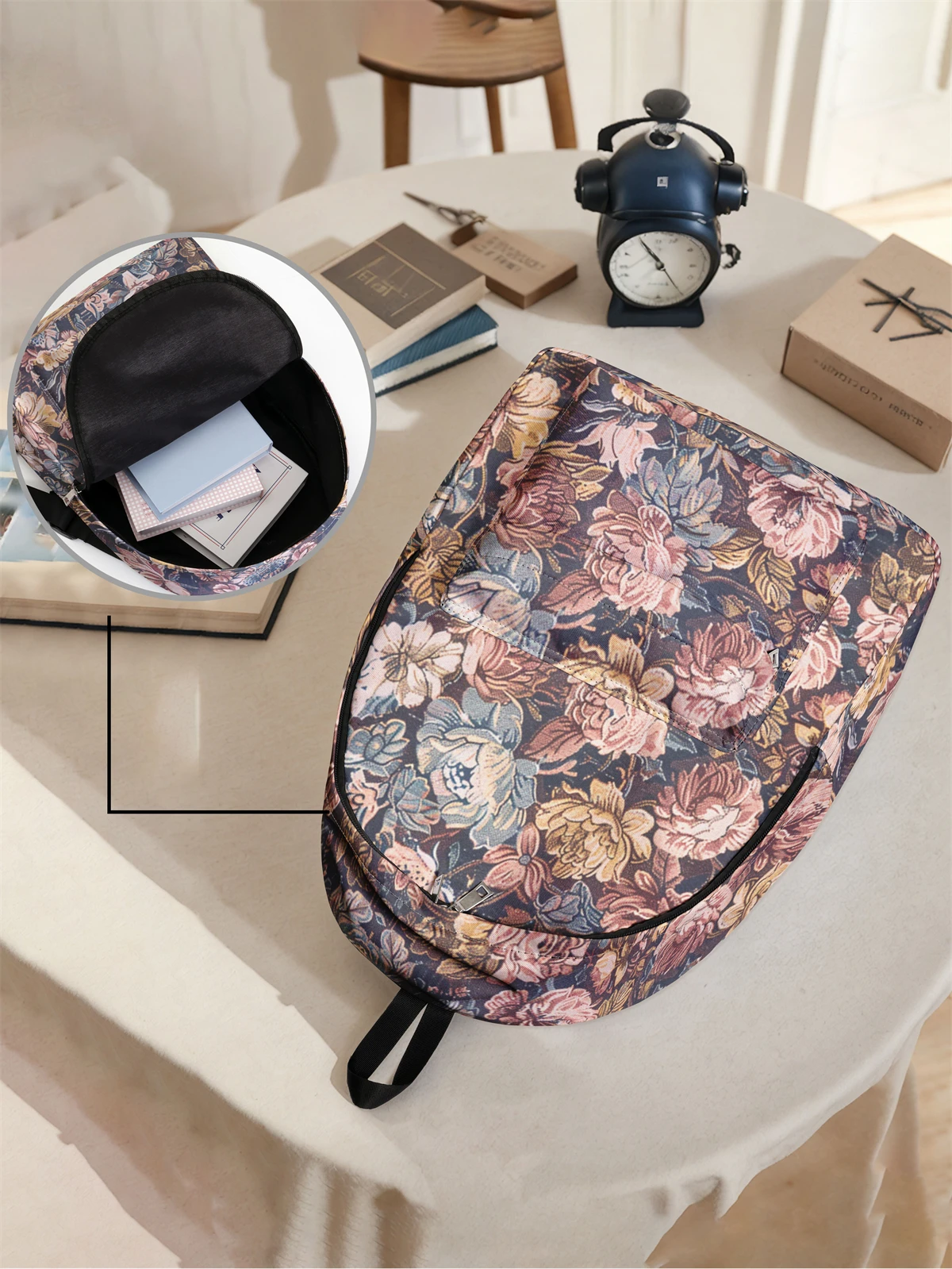 Flower patterned backpack, new model for 2025, casual travel backpack, lightweight and simple casual travel backpack