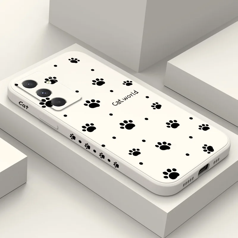 Brilliant Cat Paw Phone Case - Stylish and Protective Cover