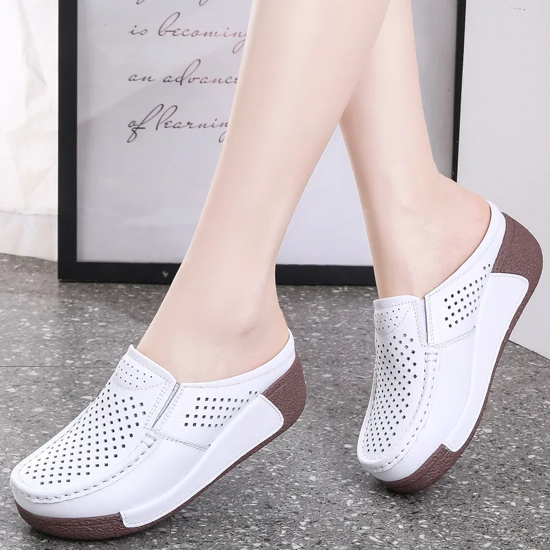 

Новинка 2023, тапочки для ленивых мужчин Baotou, женские летние уличные Нескользящие тапочки с проникающим воздухом для увеличения толщины подошвы, для маффинов