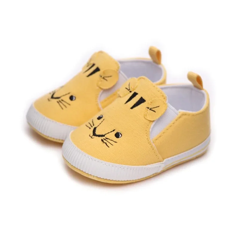 

Cartoon fashion baby shoes Unisex affordable flat comfortable baby toddler shoes