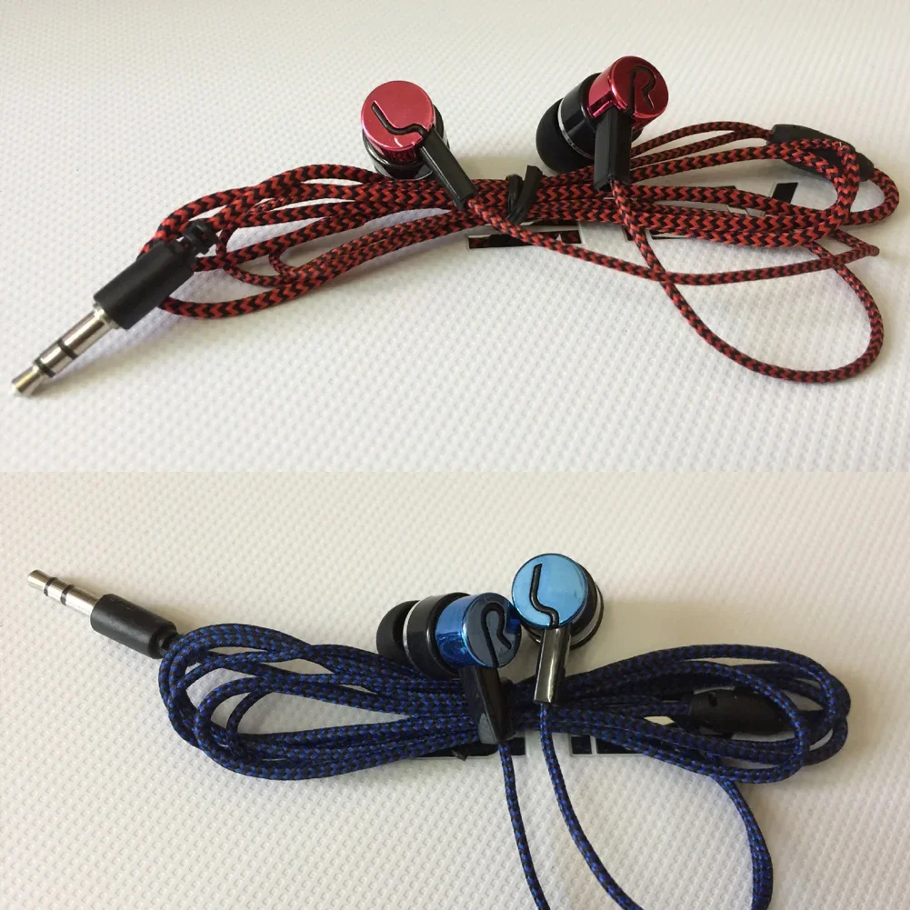 Premium Noise-Cancelling Wired Earbuds with Enhanced Bass