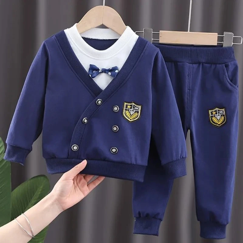 

Boys' Autumn and Winter Clothing Set Fashionable and Handsome, College Style Long Sleeved Top and Pants Children's Clothing
