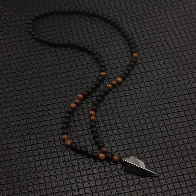 שרשרת חרוזים שחורים מאט עם חרוזים חומים