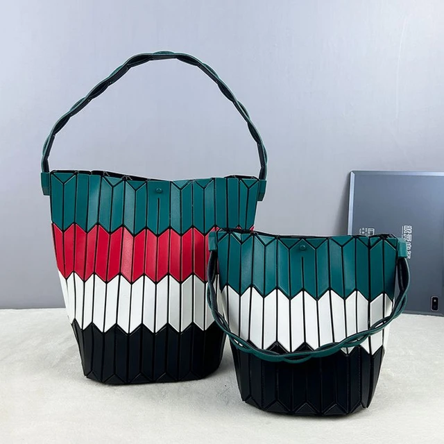 2024 New Top-Handle Bags For Women Designer Luxury Bao Bucket Bag Beach Shoulder Messenger Handbags Purse Y2k Tote Bag Clutch 1