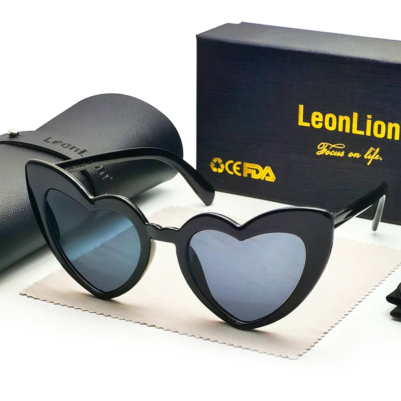

LeonLion 2022 Love Heart Sunglasses Women Retro Eyeglasses Vintage Metal Hinge Glasses Women High Quality Eyewear Shades Women
