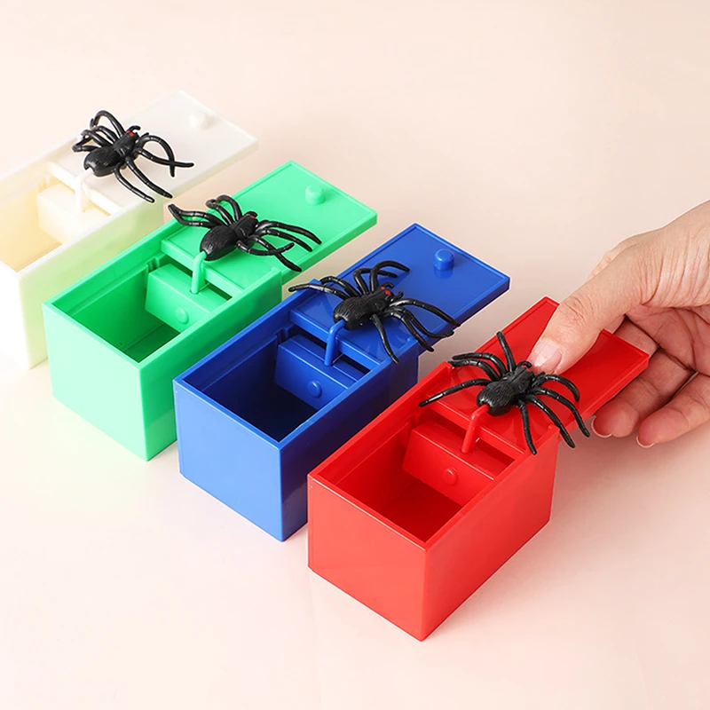 1Pc Prank Spider Scare Box Spider Hidden In Case Funny Halloween Toy Scarebox Trick Joke Toys Gift Random Color