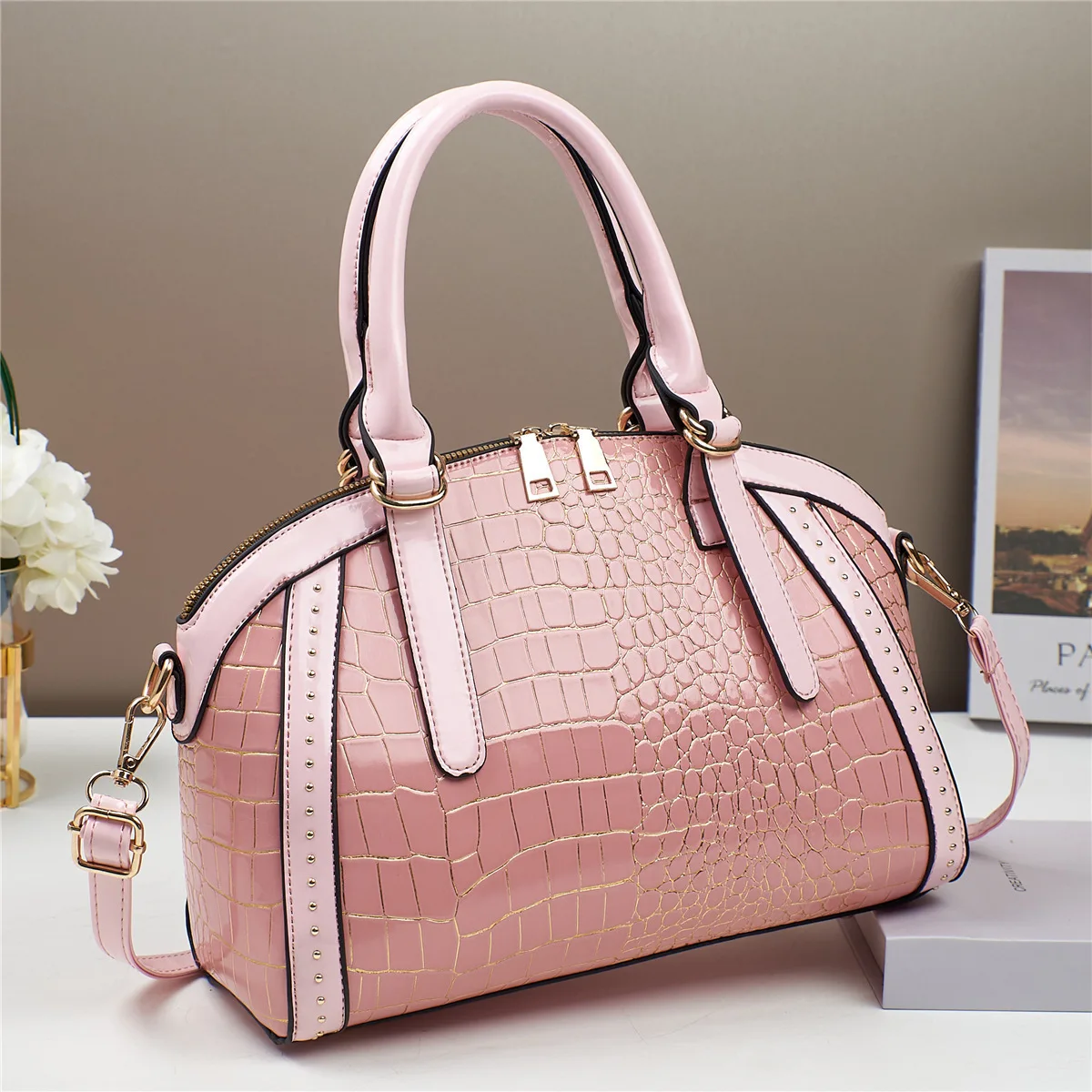 thumbnail image 1 of Bolso de hombro Bolsos de mujer Para mujer Verano Nuevo Bolso Boston Moderno y de Moda Oblicuo Straddle Gran Capacidad Fiesta, 1 of 4