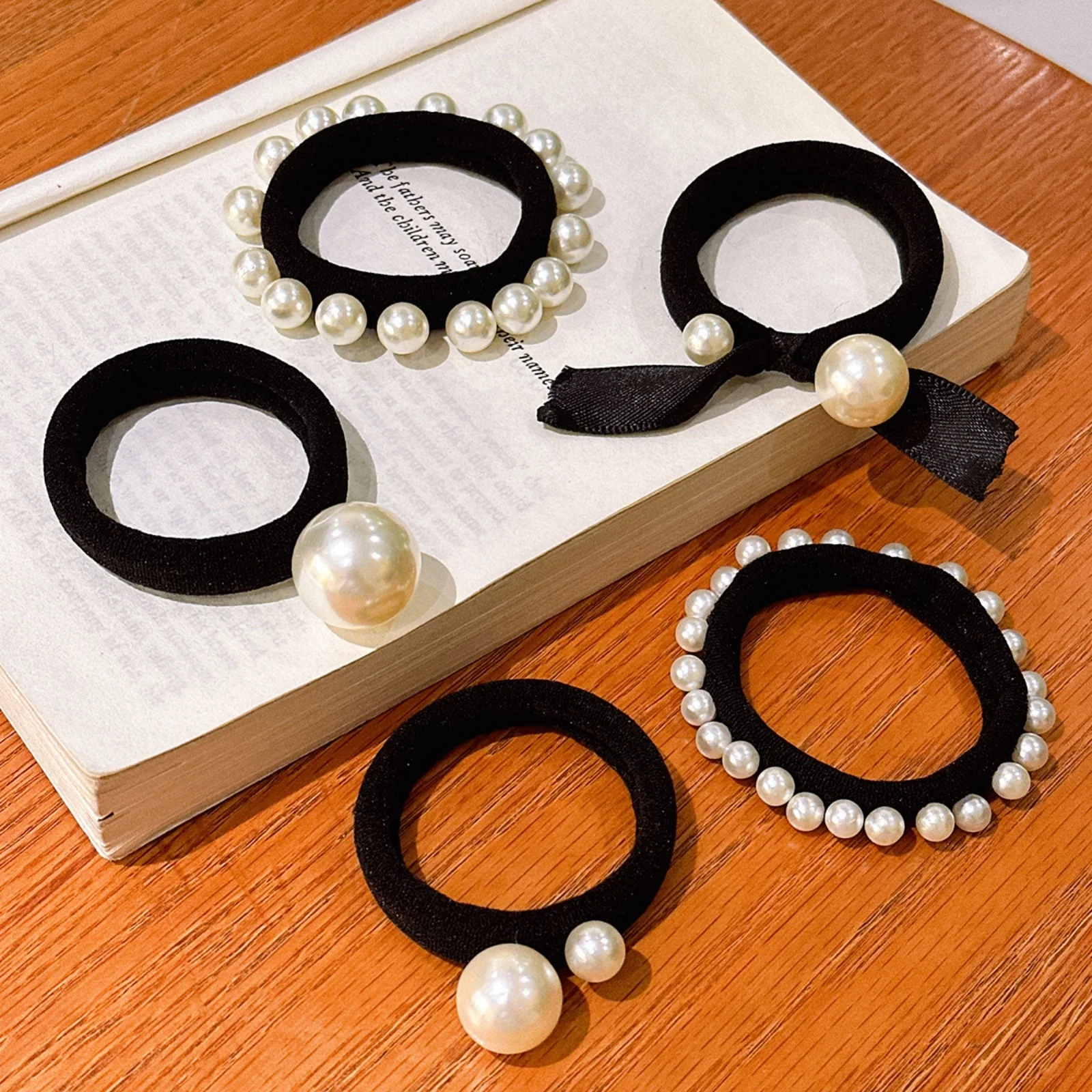 5pcs Fashionable and simple pearl hair tie, small fragrance, high elasticity head rope, thick and seamless scalp band
