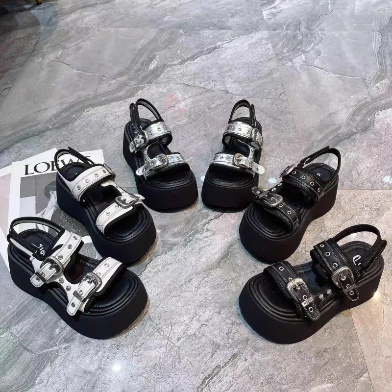 

Thick-soled Elevating One-line Buckle Belt Buckle Open Toe Fashion All-in-one Lightweight Comfortable Non-slip Sports Sandals
