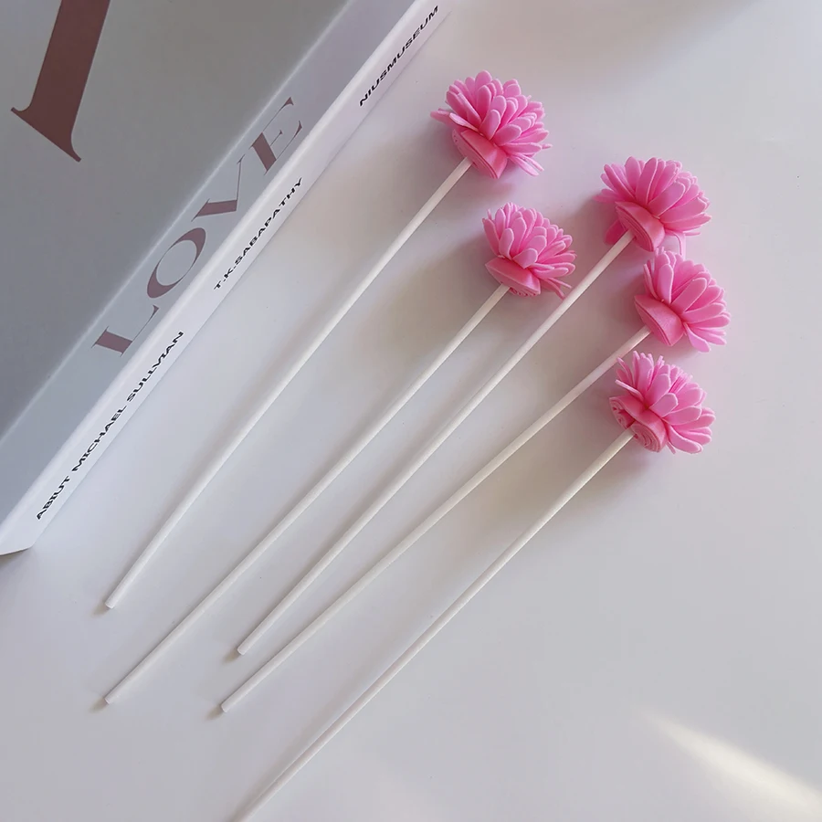 Aromatherapy Fragrance Diffuser with Floral Accents