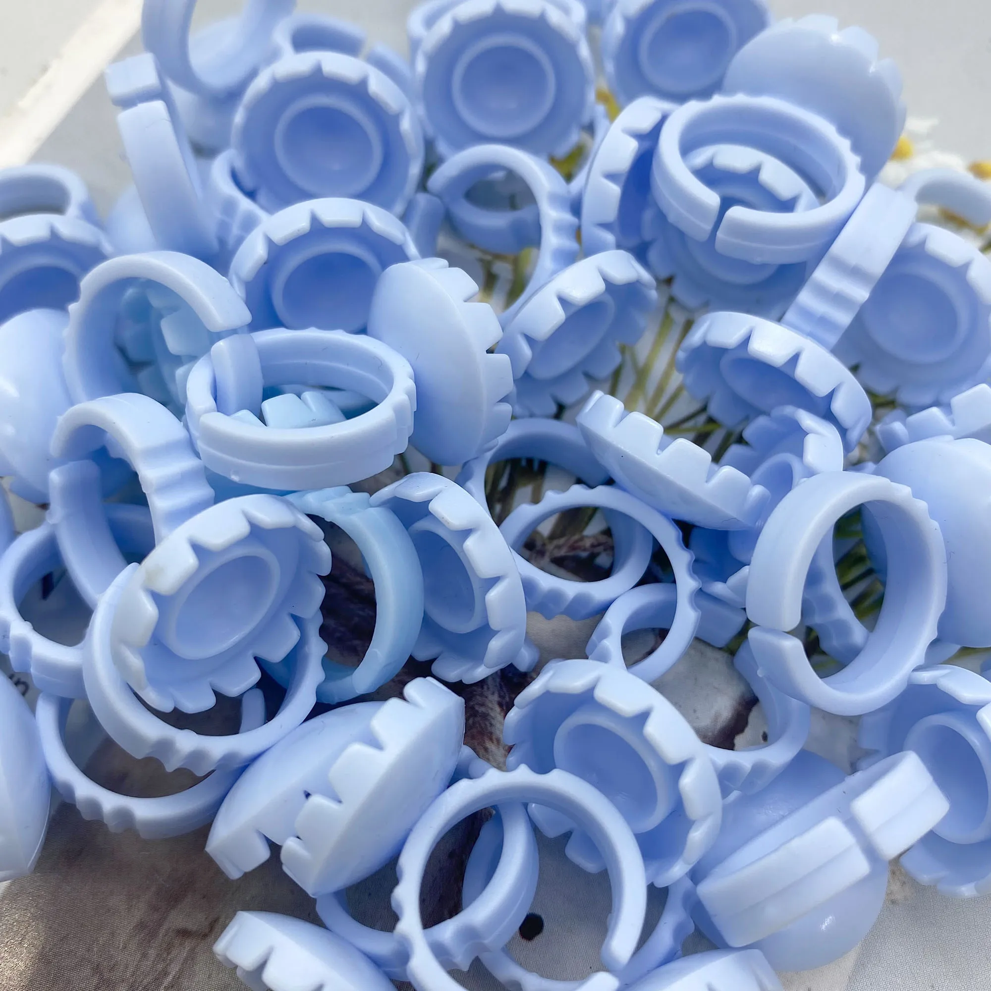 100Pcs Wholesale Disposable Eyelash Glue Fan Cup Rings Holder Container Tattoo Pigment Eyelash Extension Tools Lash Supplies