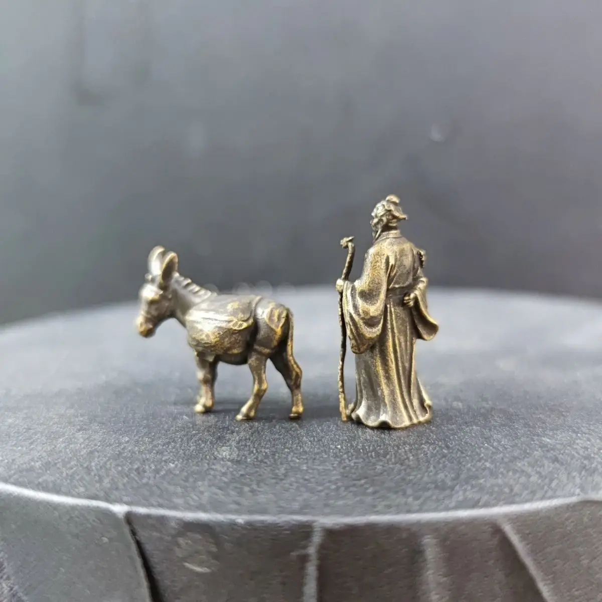 Pure Brass Travel Four Seas Old Man Huatuo Donkey Miniature Model Sandpan Fish Tank Landscaping Pieces Micro Shot Small Doll ornament crafts miniature ornament
