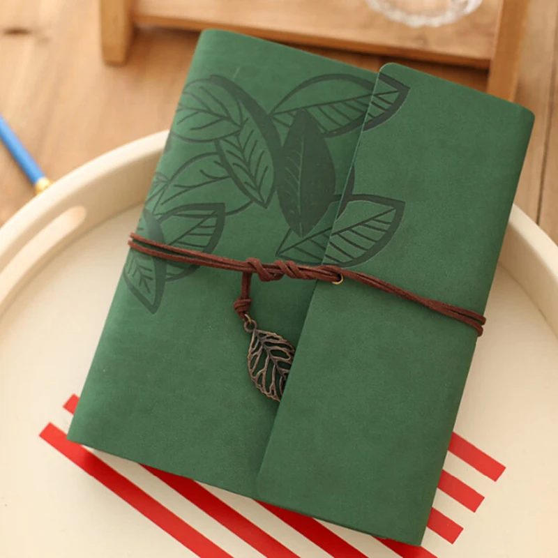 

Sticky Type Photo Album Craft Paper Scrapbooks Photo Album Handwork DIY Souvenir Photo Sticker Album for Pictures with PU Cover