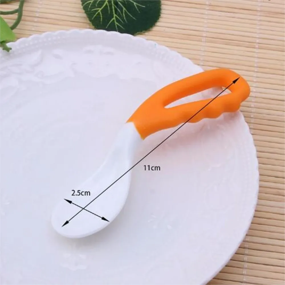 Baby food supplement feeding spoon children's products curved handle easy to grasp children tableware baby diet training