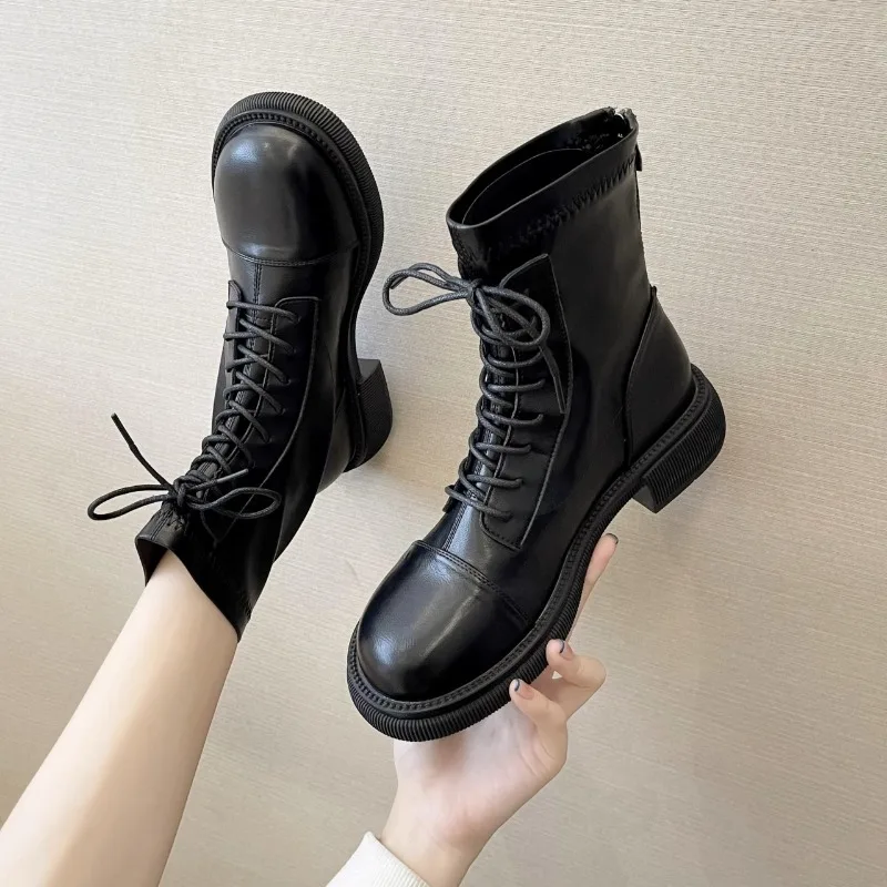 

Женские короткие ботинки на толстом каблуке, с круглым носком и шнуровкой спереди, на молнии сзади, Осень-зима 2023