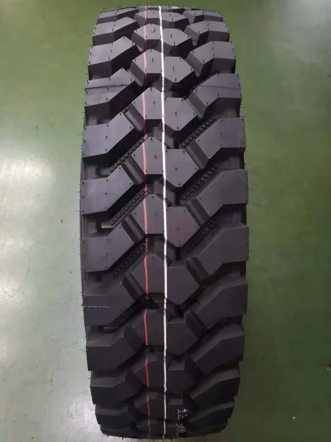 Top Quality Radial OTR Tire 12.00R20 China Manufacturer Low Price Sale