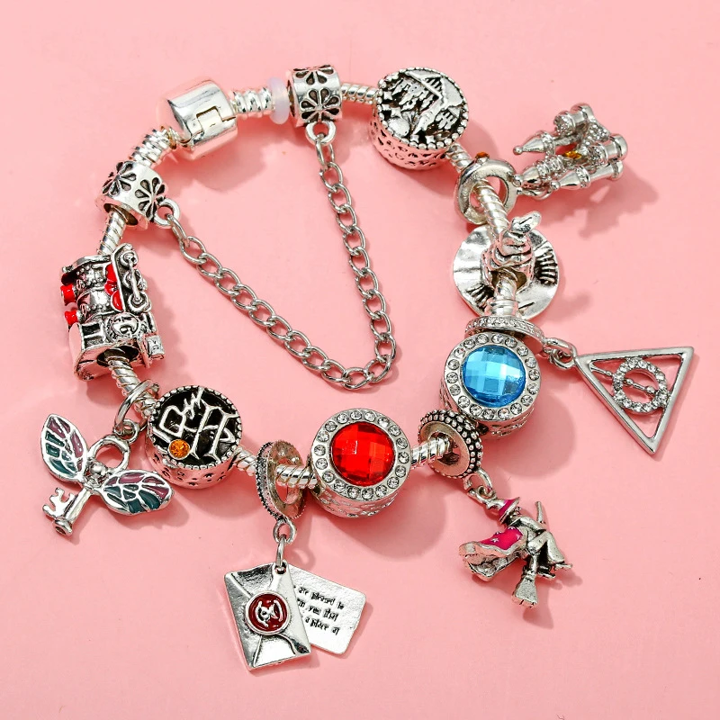 thumbnail image 1 of Disney-pulsera con abalorios de Star Wars para mujer, brazalete con diseño de arma Ultimate, Darth Vader, BB-8, C-3PO, Chewbacca, Yoda, 1 of 5