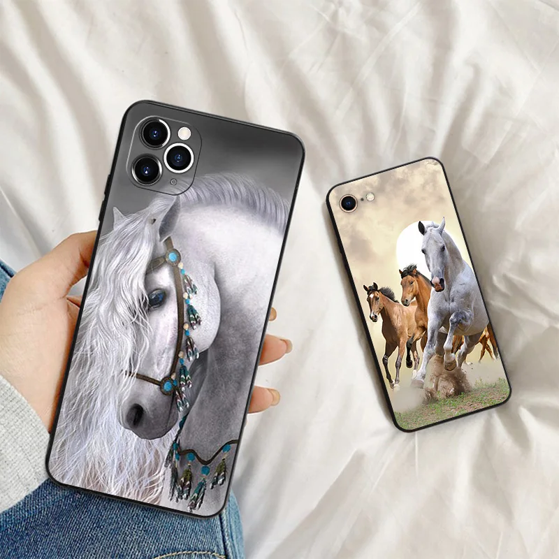 Funda Premium Mikalen Animales con 4 Diseños iPhone 15 Pro Max