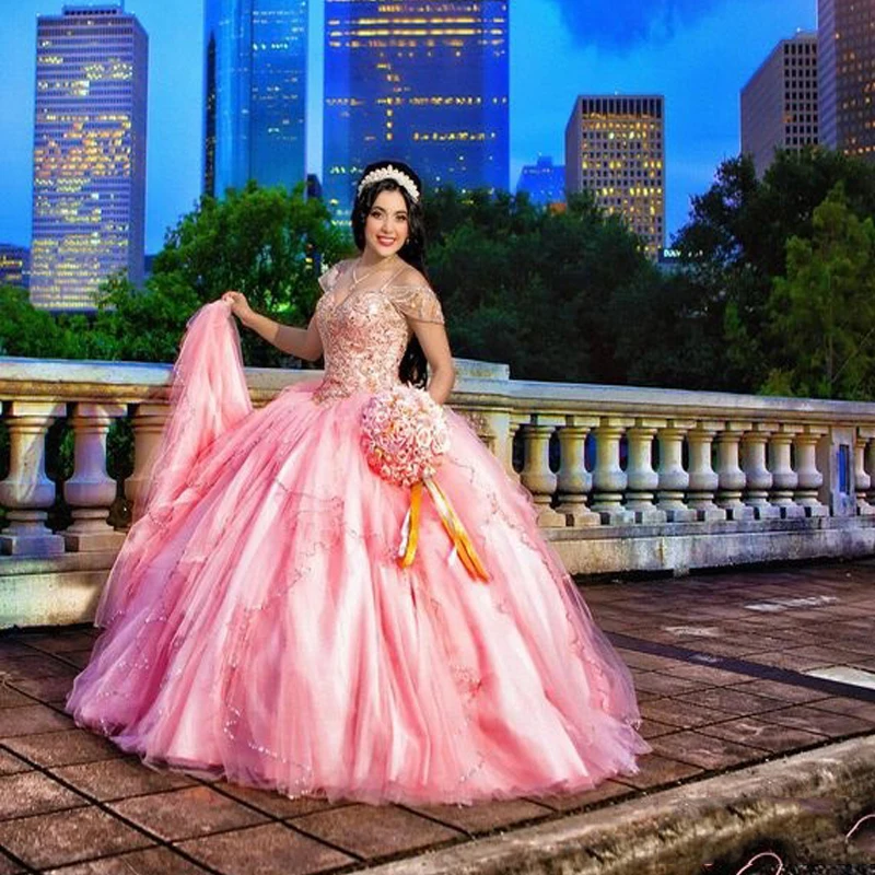 

Shiny Pink Ball Gown Quinceanera Dresses Appliques Beaded Vestido De 15 Anos Sweet 16 Princess Birthday Dress
