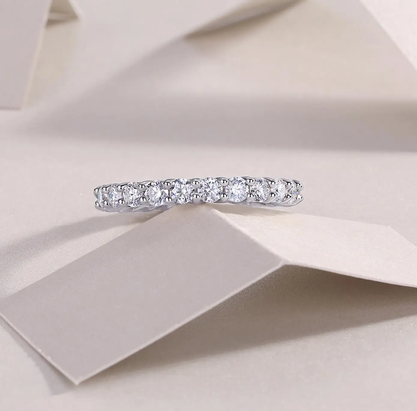 Sweetrain New 3mm Moissanite Ring Women's 18K White Gold Plating 925 Sterling Silver Diamond Engagement Band Gift Fine Jewelry 4