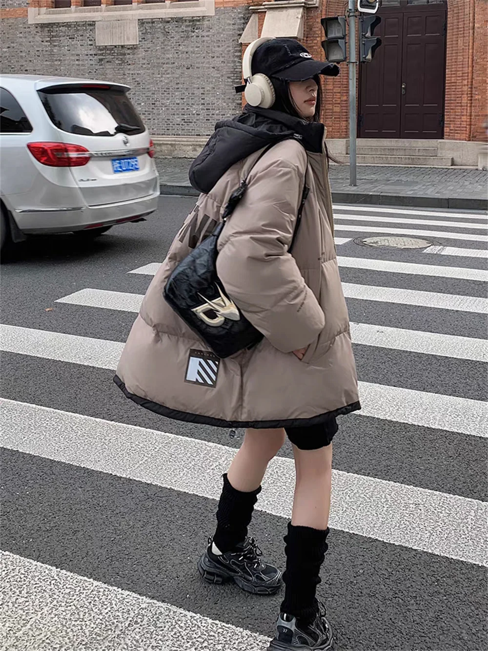 European Street Fashion Label Letter Down Jacket for Men and Women in Winter, New Loose  Oversized Duck Down Bread Jacket