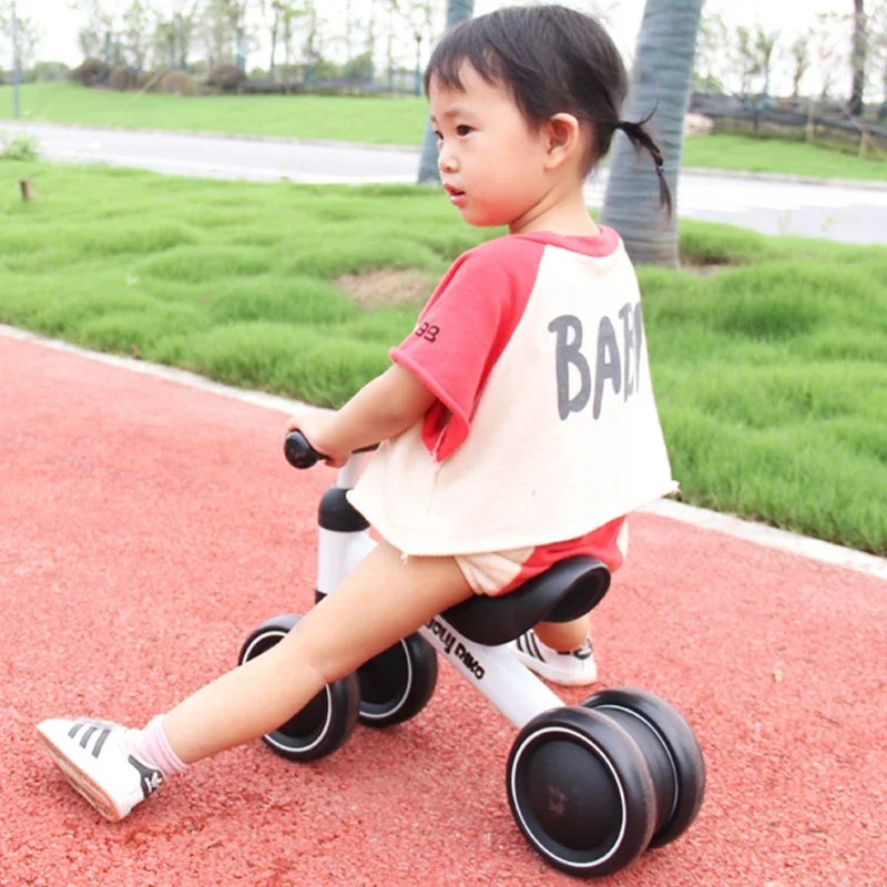 Balance car child 2 years old without pedals 1 year old, baby yo-yo car, twist car