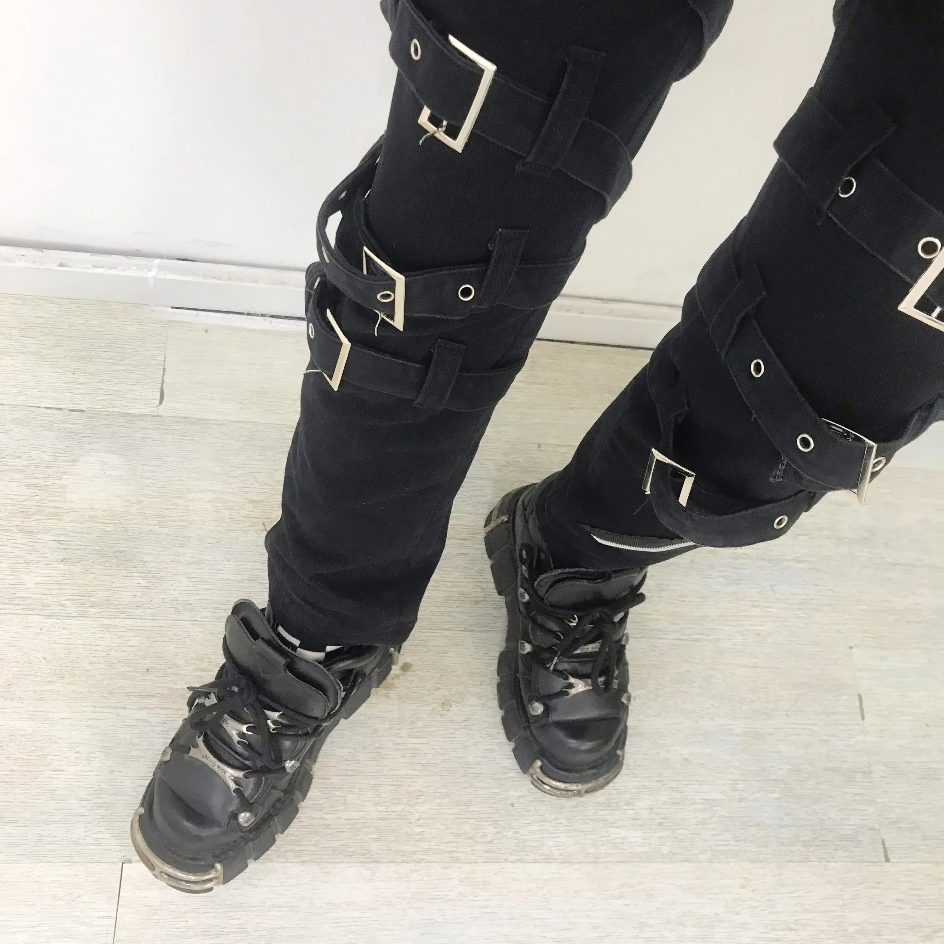 Classic MJ Michael Jackson BAD Punk Black Silm Fit Rivet Strap Pants Show Rock Trousers Cosplay Costume Performance Halloween H4
