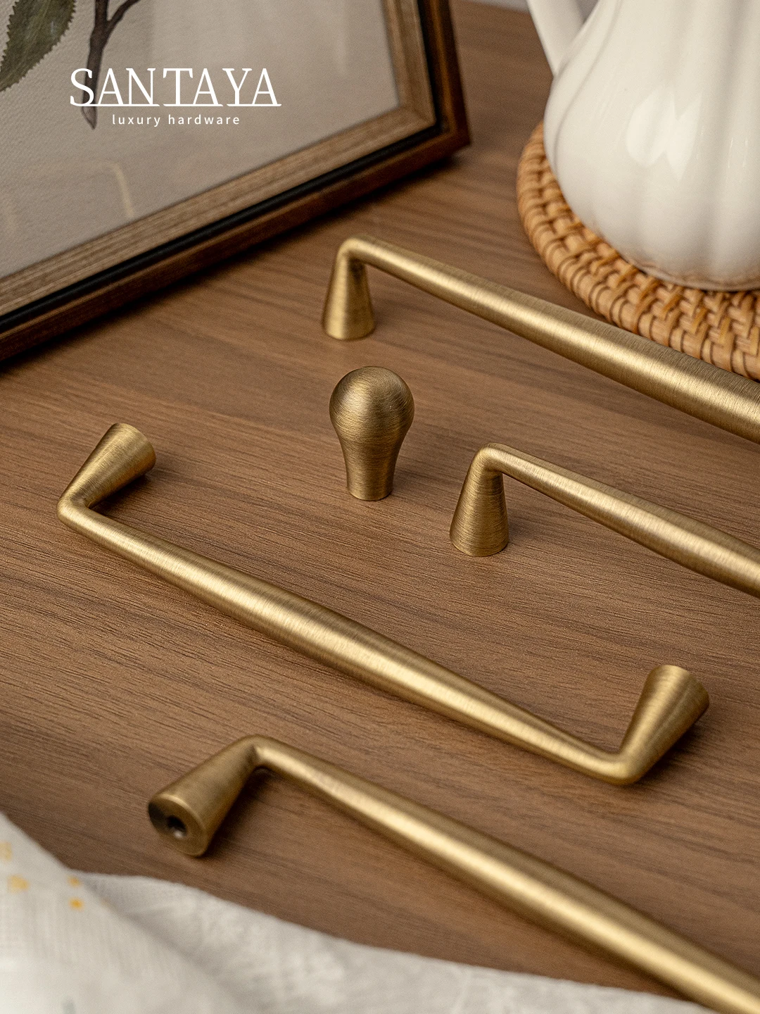 Santaya มือจับตู้ครัวทองเหลืองโบราณแบบยาวสำหรับดึงลิ้นชักตู้เสื้อผ้า ฮาร์ดแวร์เฟอร์นิเจอร์ 1