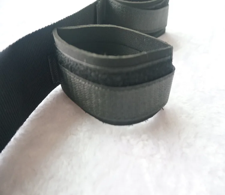 Sex toys Restraints Belts Sm Sex Slave Bdsm Bondage Strap Handcuffs Ankle Cuffs Set 10ml Random Shipping