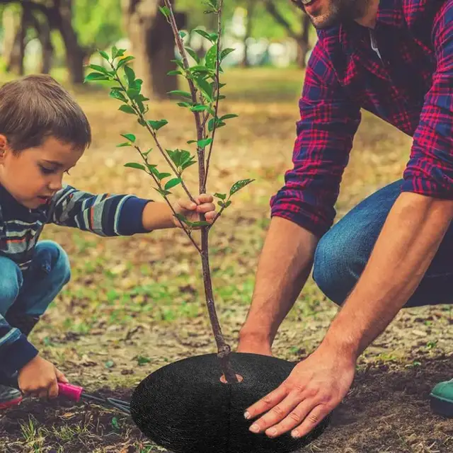 Gyomnövényes Gátszőnyegek Fákhoz 10Db Megvastagodott Fa Védőszőnyeg Újrahasznosított Nagy Teherbírású Gumi Faszos Biztonságos Természetes Megjelenés Egyenlő Víz - Image 6
