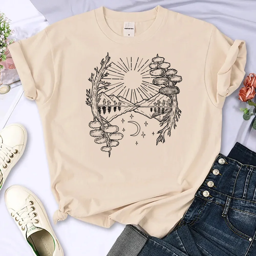 

The moon t shirt women Y2K tshirt girl Japanese streetwear designer clothing