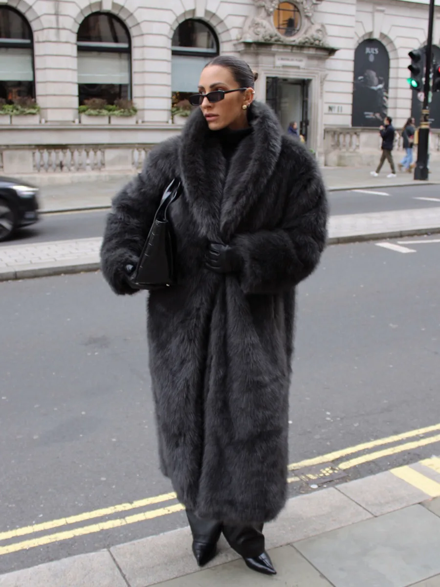 Winter Thick Warm Long Sleeves High Quality Fur Jacket Women Overcoat Luxury Chic Super Long Faux Fur Jacket Coat