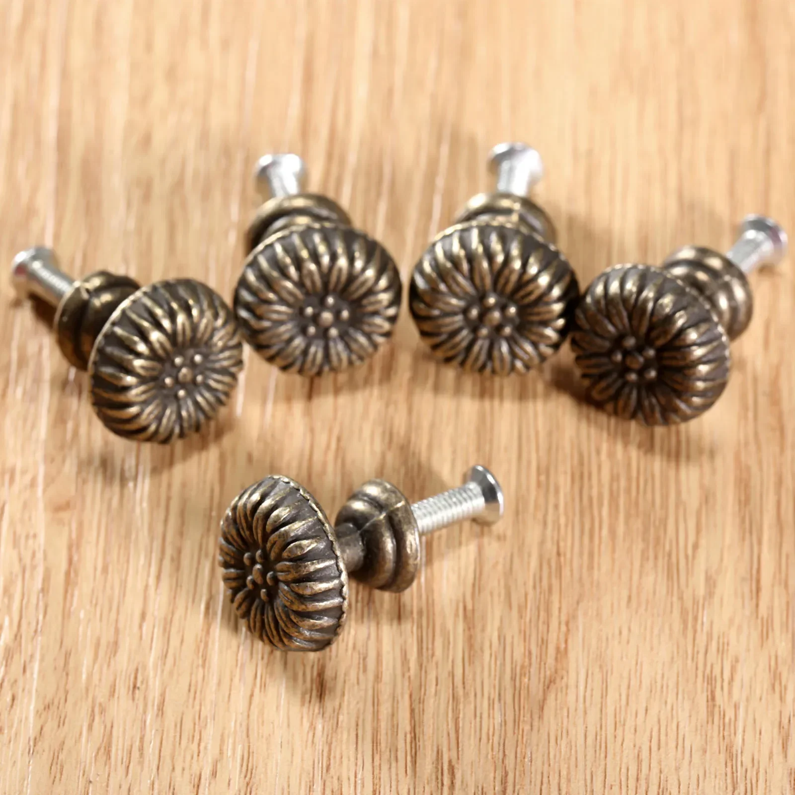 5Pcs Iron Antique Bronze Pulls Handle Retro Jewelry Box Cabinet Cupboard Dresser Wardrobe Door Knobs Furniture Knobs and Handles