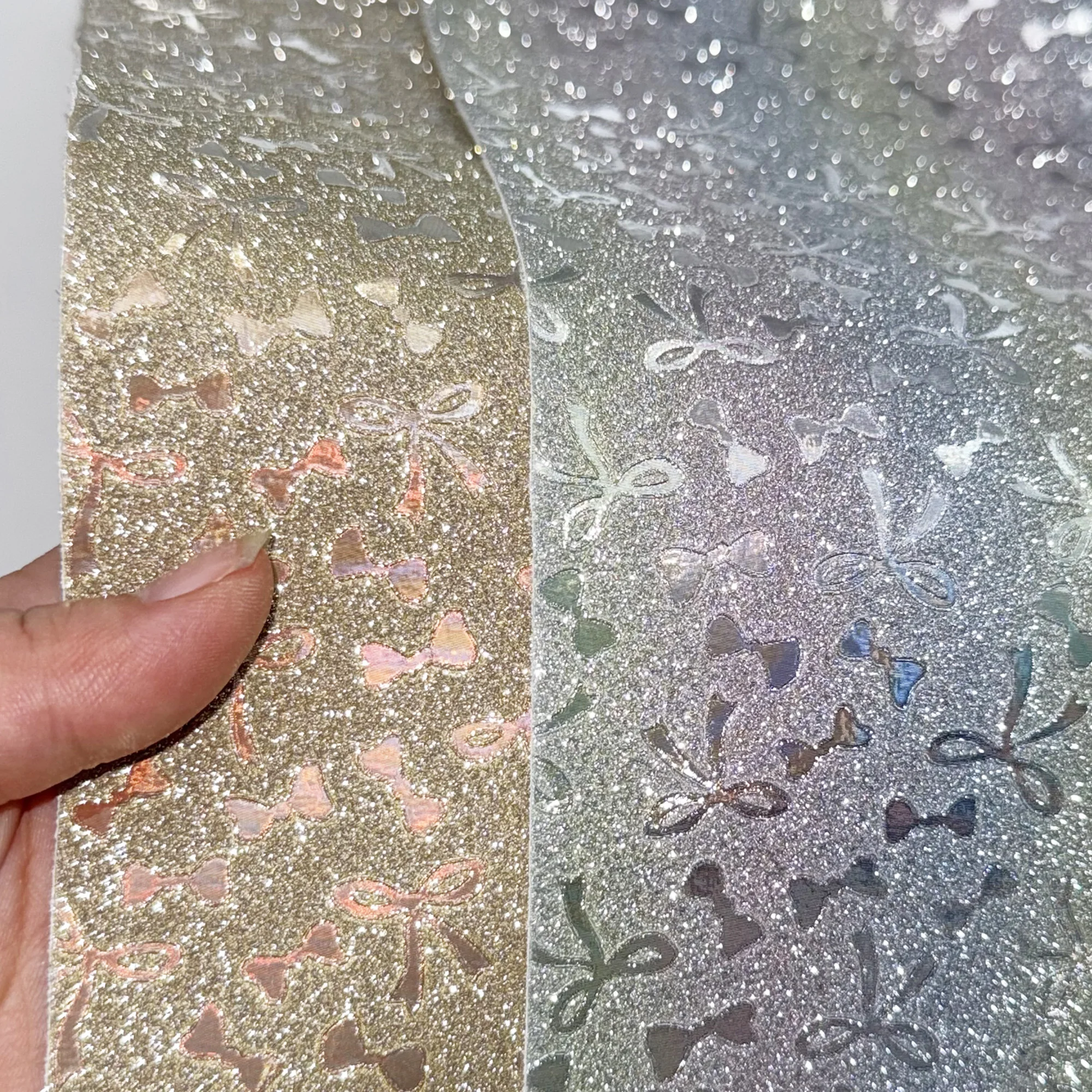 1pc 7.87x12.99인치 쉬머 파인 글리터 인조 가죽 시트, 생생한 메탈릭 컬러 리본 모양의 엠보싱 합성 가죽 원단
