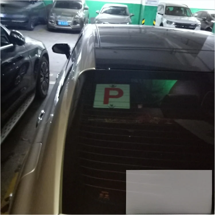 홍콩 새로운 드라이버 P 라이센스 연습 플레이트 맞춤형 자동차 데칼 P 기호 초보자 운전자를위한 행운의 장식 스티커