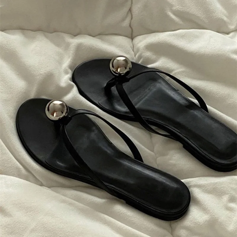 Niche Design Strap Wrapped Roman Sandals Women's Summer Flat Metal Ball Herringbone Pinch Toe Sandals