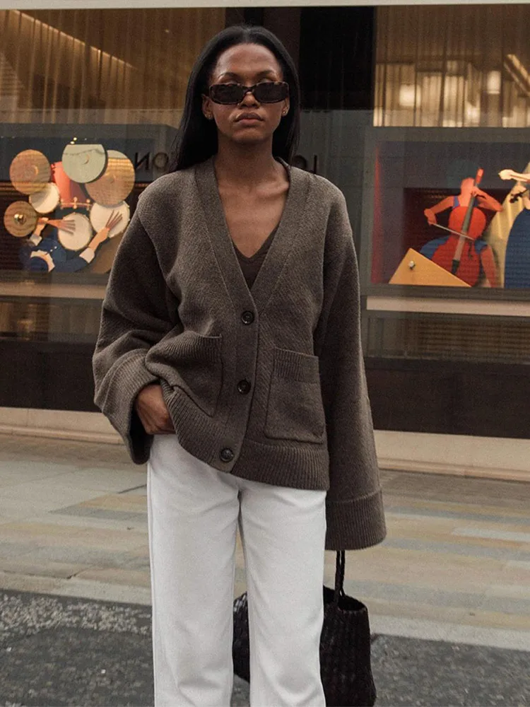 Women Classic Solid V Neck Pocket Cardigan Casual Long Sleeve Single-breasted Sweater Fall Fashion New Lady Commuting Streetwear 4