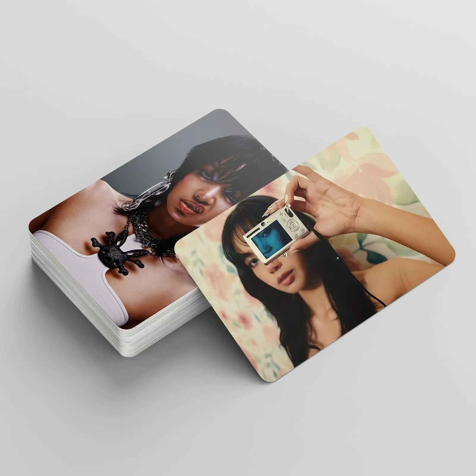 55Pcs/Box Kpop New Woman LISA SOLO Lomo Card New Ablum HD Photo Print Pictures Photocard For Fans Collection Postcards Gifts