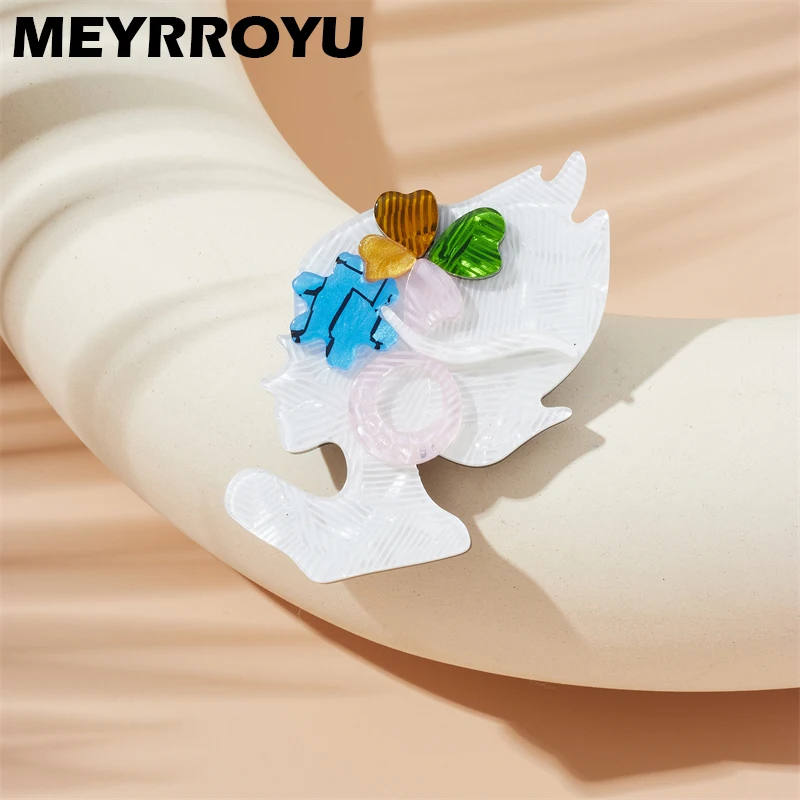 

MEYRROYU White Hair Lady Brooches Women's Stylish Acrylic Material Simple Badge Birthday Gift Pin Chic Accessories Jewelry Брошь