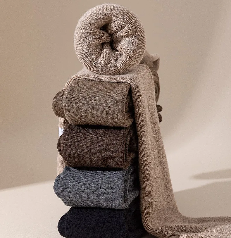 Рисунок 2 - Женские гольфы до бедра