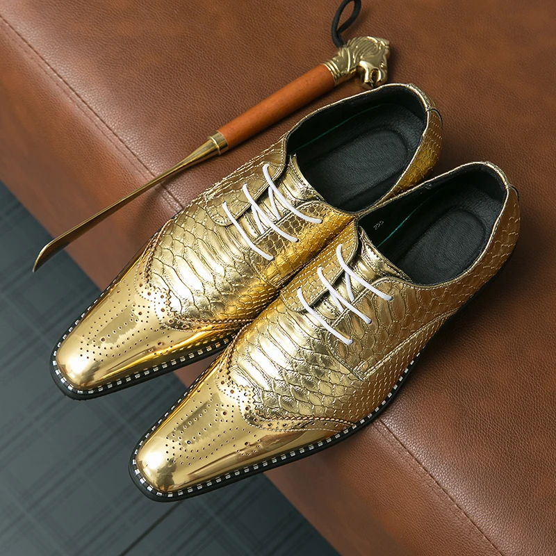 Luxury Designer Gentleman Glitter Gold Business Lace Up Leather Brogues Casual Shoes For Men Wedding Dress Prom Formal Footwear