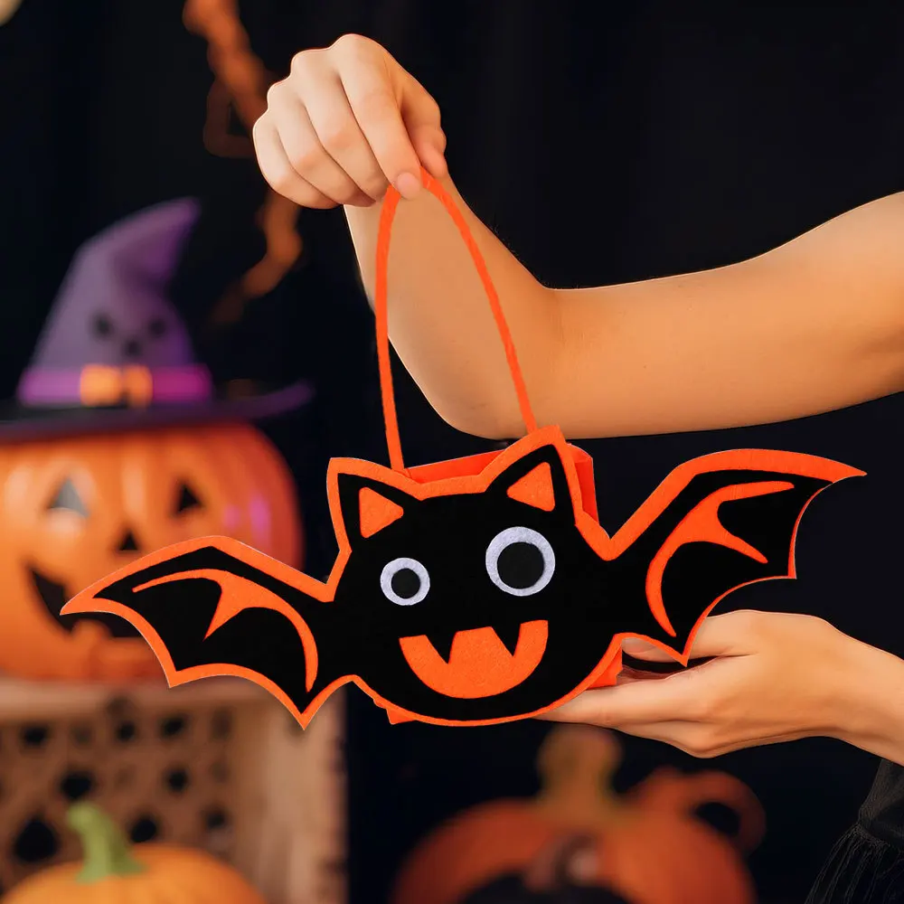 Halloween Felt Candy Bag Pumpkin Ghost Bat Demon Witch Handbag Trick or Treat Tote Bags for Kids Halloween Party Gift Bags