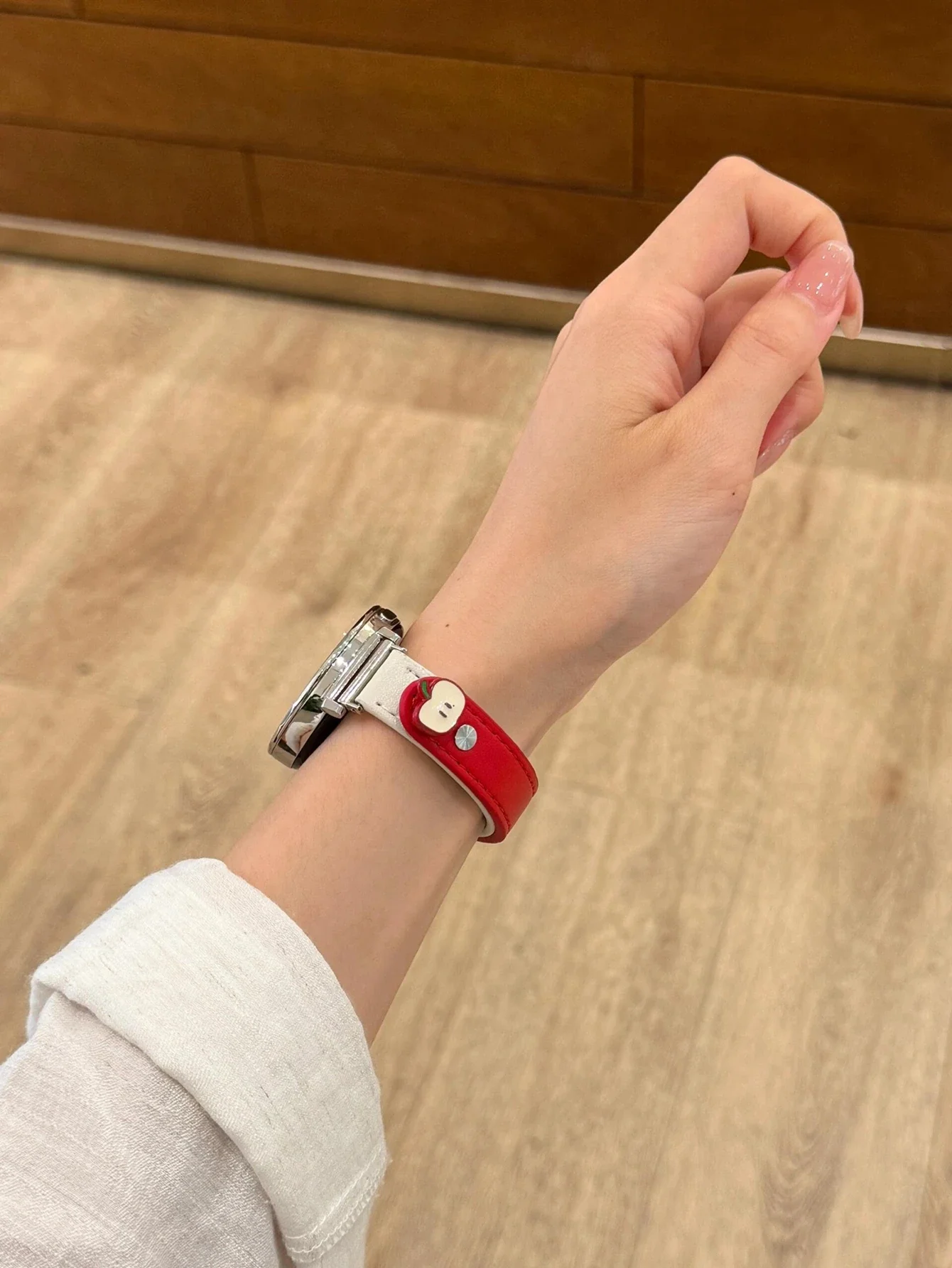 Elegant Leather Loop Strap - Premium Sport Bracelet in Multiple Sizes