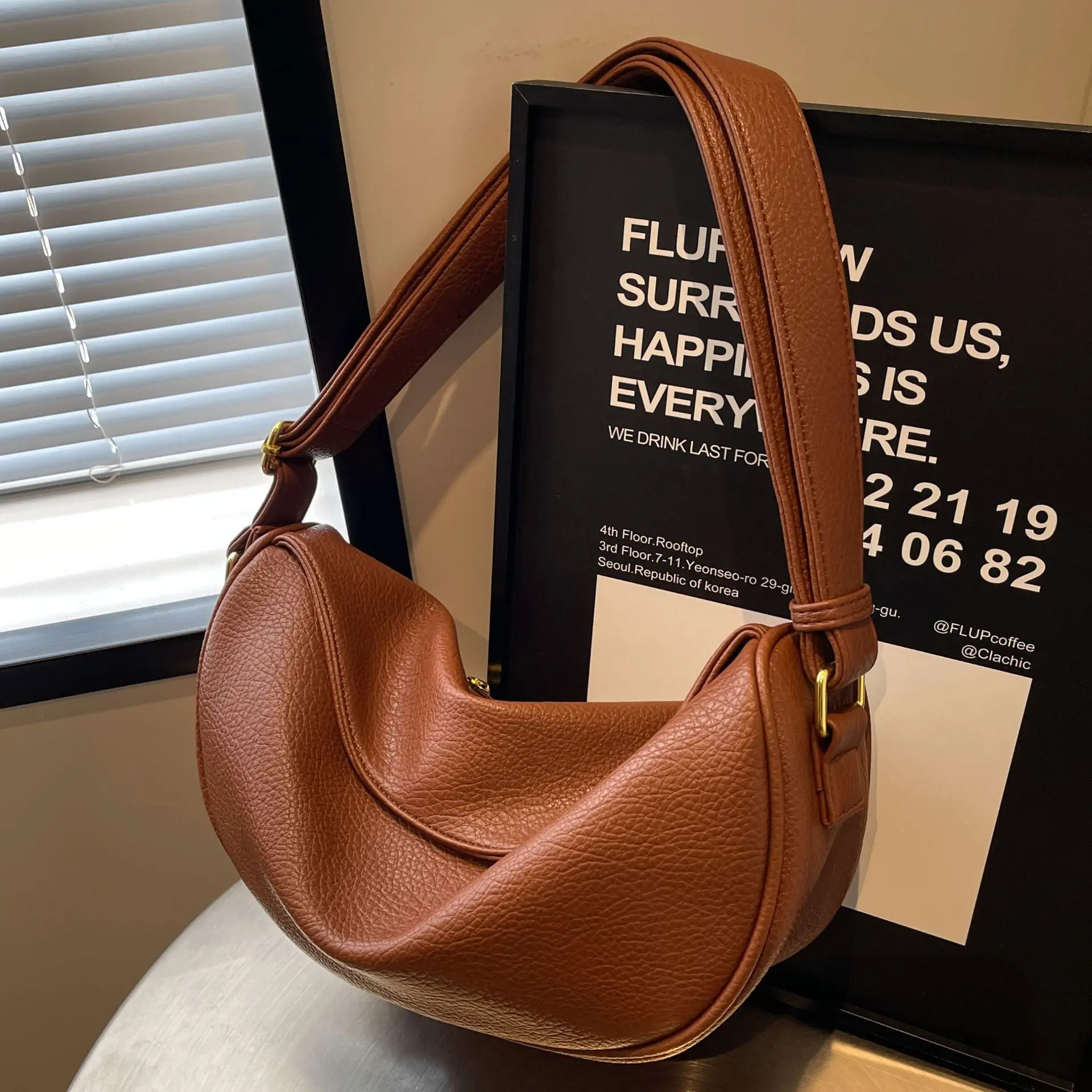 

Simple PU Leather Small Dumpling Bag Solid Color Crossbody Pack Handbag Purse Women's Designer Shoulder Bag Ladies Travel Bag