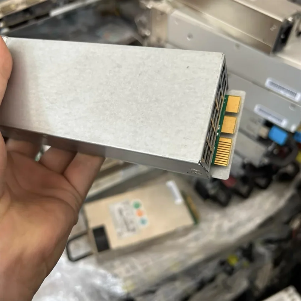 Intel Packs 1 Petabyte Into 1U With New Ruler SSD