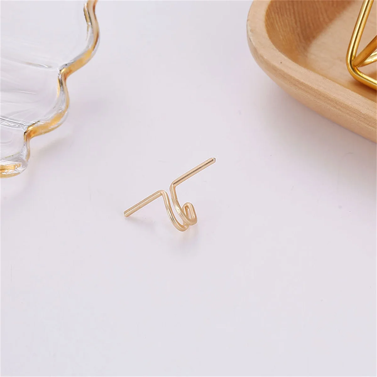 Ear Clip Earrings 1PC Minimalist Metal Double C Cartilage Earrings for Women U-shaped Double Non-Piercing Ear Clip Earless Ear Clips Party Jewelry